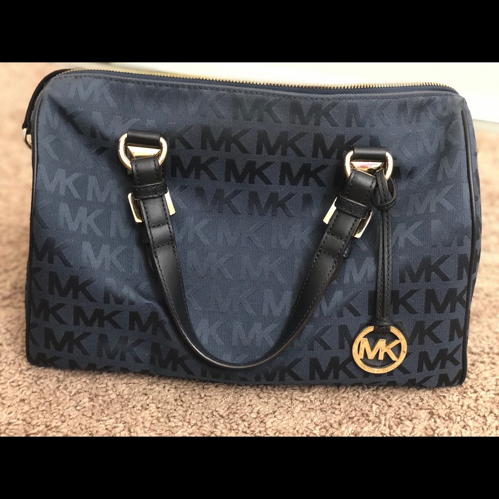 Micheal kors bag